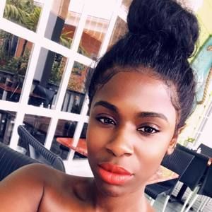 Meet your Posher, Toya